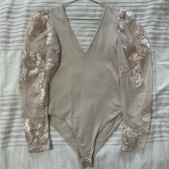 Zara Tops Zara Embroidered Sleeve Bodysuit Poshmark